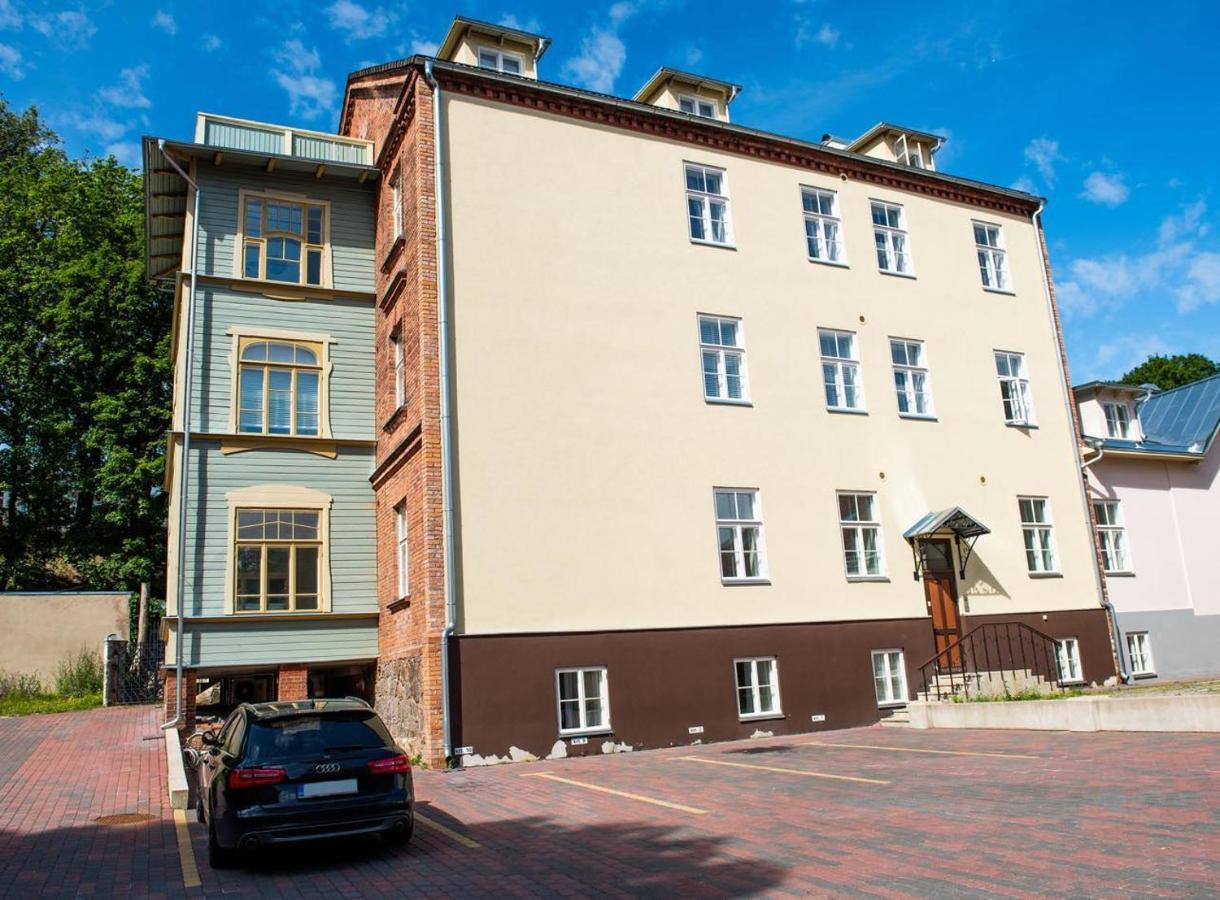 Lossi 32 Cozy Apartment Tartu Buitenkant foto